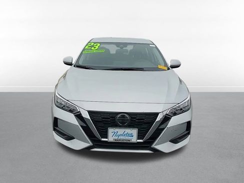 Used 2023 Nissan Sentra SV image 2