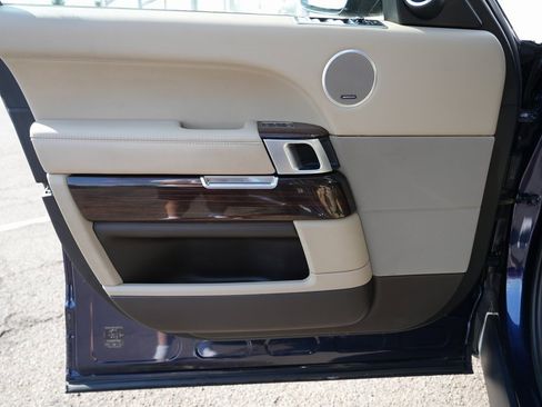 Used 2017 Land Rover Range Rover Supercharged image 28