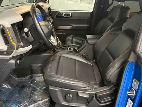 Used 2022 Ford Bronco Badlands w/ Sasquatch Package image 18