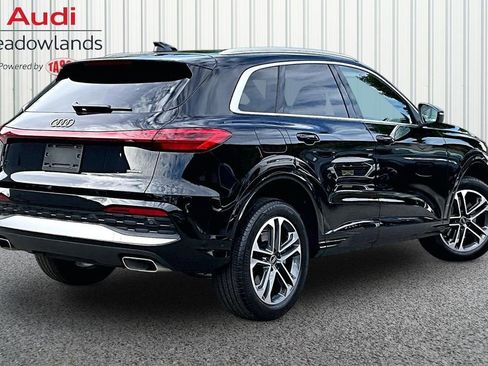 Used 2025 Audi Q5 Premium w/ Convenience Package AWD/4WD image 6