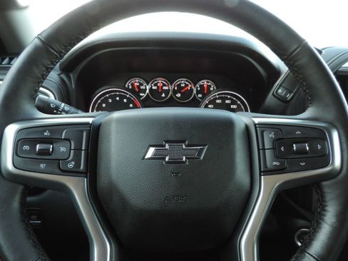 Used 2022 Chevrolet Silverado 1500 LT Trail Boss AWD/4WD image 27