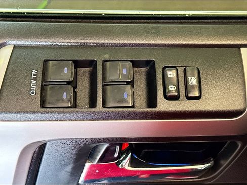 Used 2019 Toyota 4Runner Limited AWD/4WD image 22