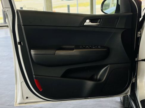 Used 2020 Kia Sportage LX AWD/4WD image 31