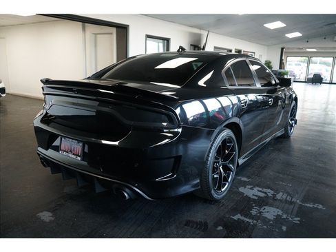 Used 2020 Dodge Charger GT RWD image 7