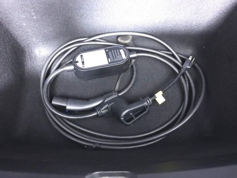Used 2023 Tesla Model 3 Standard Range RWD image 36
