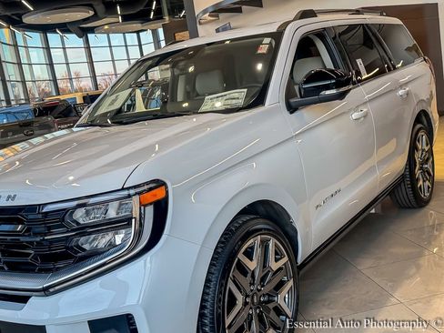 Used 2025 Ford Expedition Platinum w/ Platinum Ultimate Package image 5