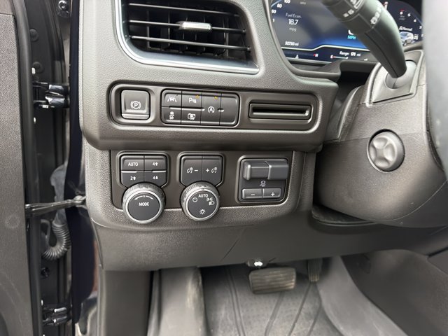Used 2023 Chevrolet Tahoe LT w/ LT Signature Package AWD/4WD image 19