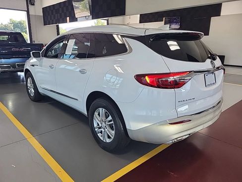 Used 2020 Buick Enclave Essence FWD image 5