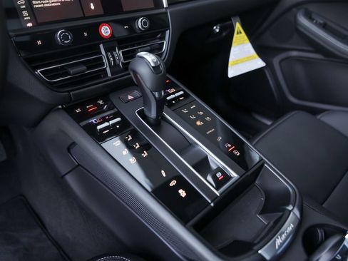 New 2026 Porsche Macan S AWD/4WD image 29