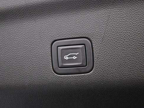 Used 2021 Chevrolet Tahoe RST image 37