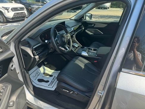 Used 2024 Acura MDX FWD image 3