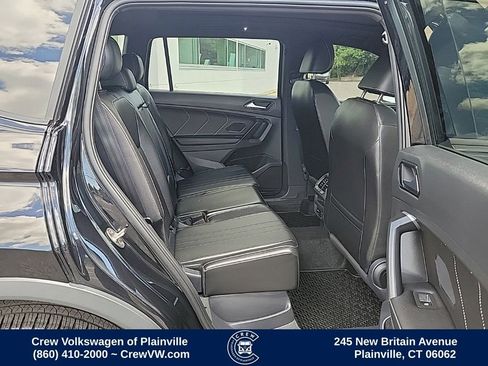 Certified 2024 Volkswagen Tiguan SE R-Line AWD/4WD image 15