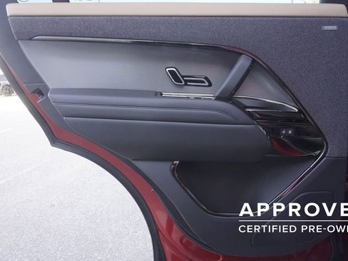 Used 2025 Land Rover Range Rover Sport Dynamic SE image 28