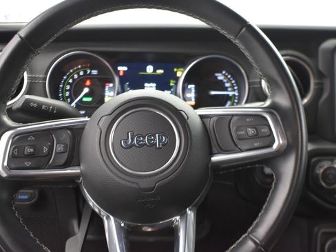 Used 2021 Jeep Wrangler Unlimited Sahara image 29