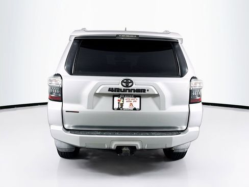 Used 2018 Toyota 4Runner SR5 Premium AWD/4WD image 8