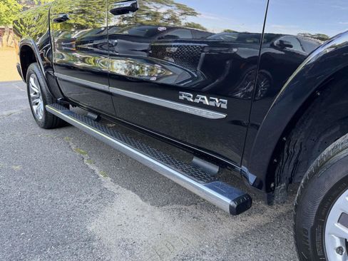 Used 2024 RAM 1500 Limited AWD/4WD image 7