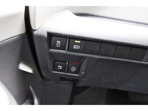 Used 2022 Toyota Sienna LE FWD image 25
