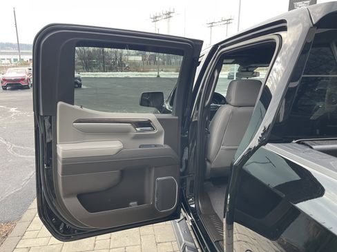 Used 2023 GMC Sierra 1500 SLE image 15