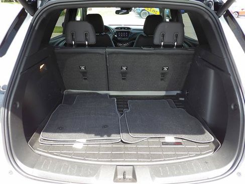 Used 2022 Chevrolet TrailBlazer RS w/ Sun and Liftgate Package AWD/4WD image 36