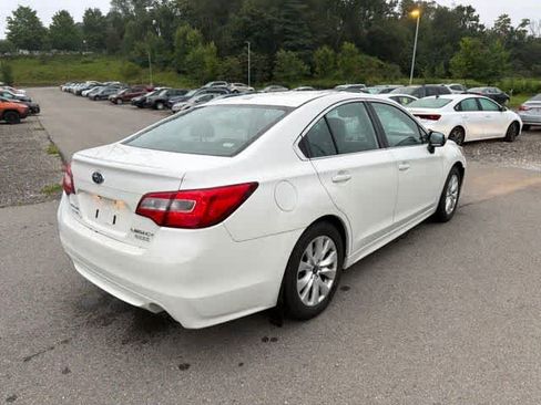 Used 2015 Subaru Legacy 2.5i Premium AWD/4WD image 9