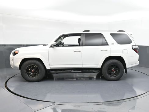 Used 2023 Toyota 4Runner SR5 Premium image 5