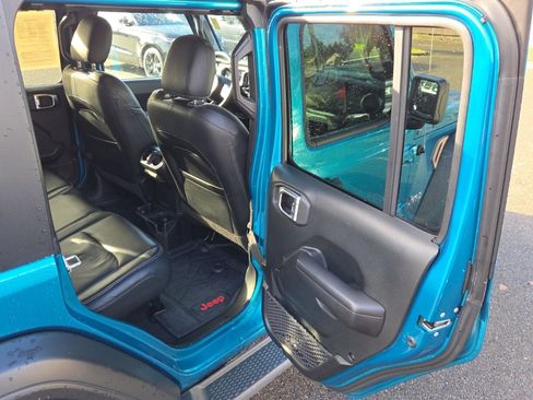 Used 2020 Jeep Wrangler Unlimited Sport S image 17