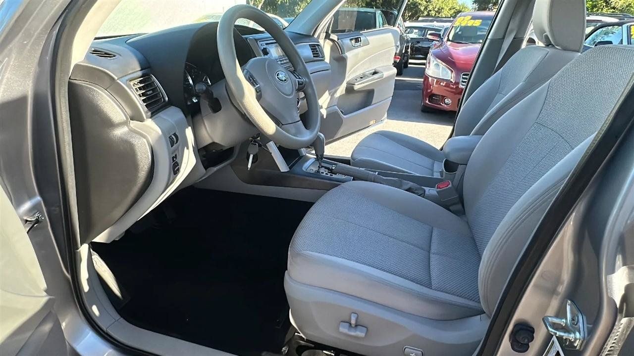 Used 2011 Subaru Forester 2.5X Premium AWD/4WD image 23