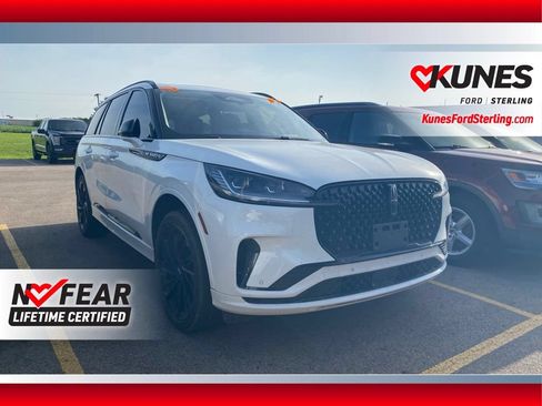 Used 2025 Lincoln Aviator Reserve w/ Equipment Group 201A AWD/4WD image 1