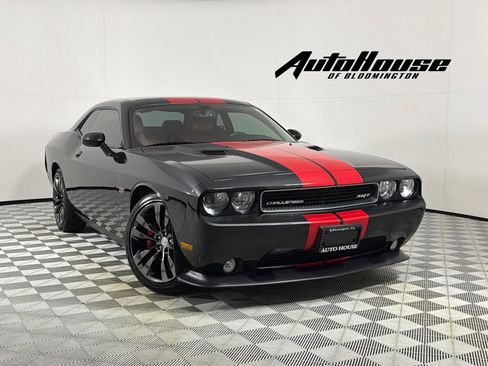 Used 2014 Dodge Challenger SRT8 w/ Harman/Kardon Audio Group RWD image 1