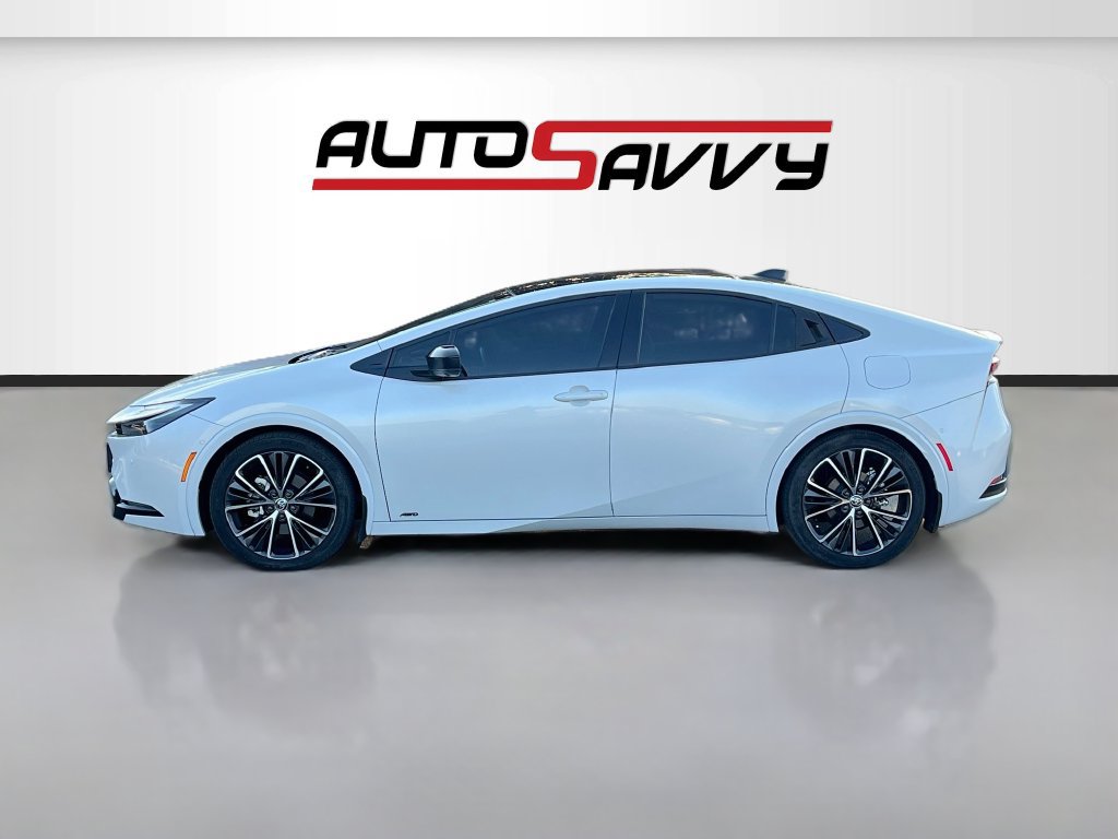 Used 2024 Toyota Prius Limited w/ Limited Premium Package AWD/4WD image 4