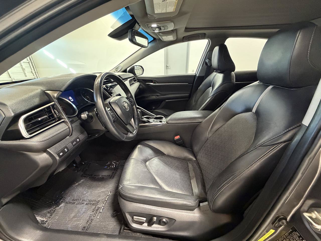 Used 2018 Toyota Camry XSE FWD image 22
