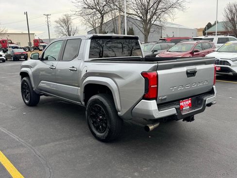 Certified 2025 Toyota Tacoma SR5 image 3