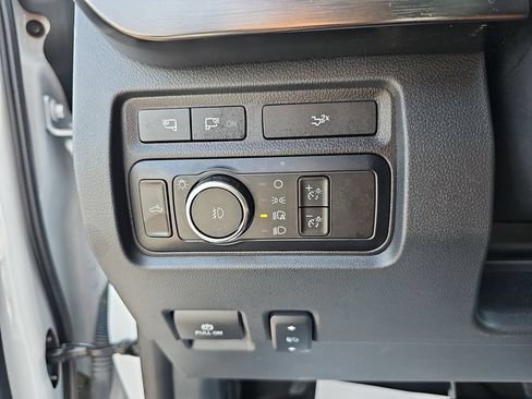Used 2024 Ford F250 Lariat w/ FX4 Off-Road Package AWD/4WD image 29