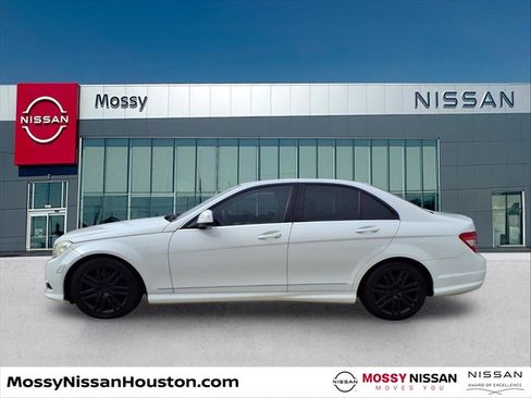 Used 2008 Mercedes-Benz C 300 Sedan image 4