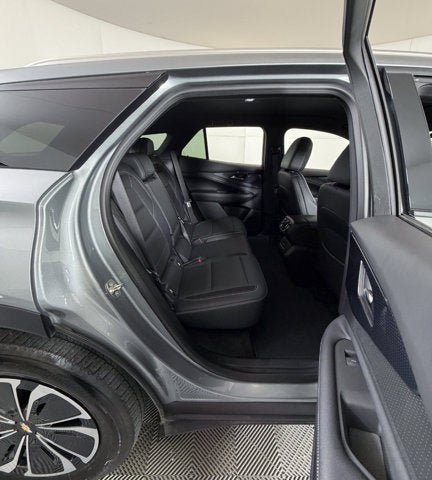 Used 2024 Chevrolet Blazer EV LT AWD/4WD image 6