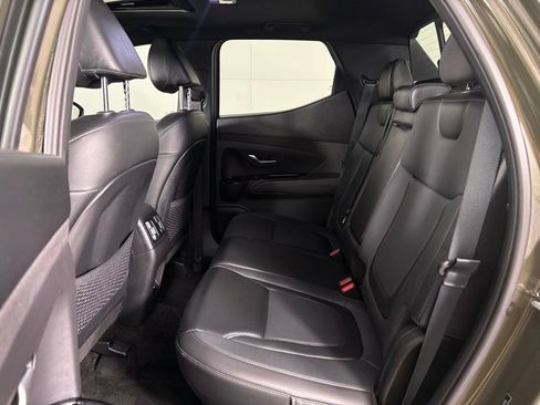 Used 2025 Hyundai Santa Cruz Limited AWD/4WD image 38