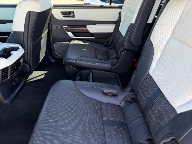 Used 2024 Toyota Sequoia Capstone AWD/4WD image 28