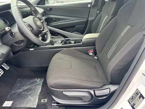 New 2026 Hyundai Elantra SEL Sport Premium FWD image 10