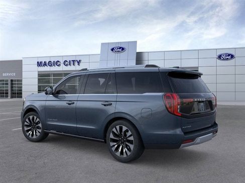 New 2026 Ford Expedition Platinum w/ Driver's Package image 4