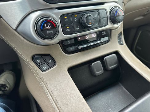 Used 2018 GMC Yukon XL SLT w/ Premium Edition RWD image 11