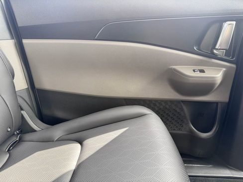 New 2026 Kia Carnival image 31