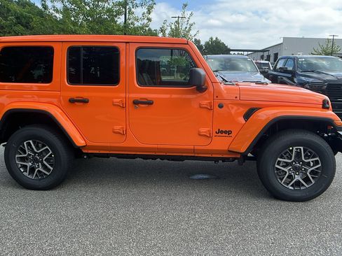 New 2025 Jeep Wrangler Sahara w/ Safety Group image 7