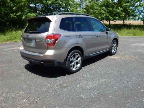 Used 2015 Subaru Forester 2.5i Touring w/ Eyesight & Navigation System AWD/4WD image 4