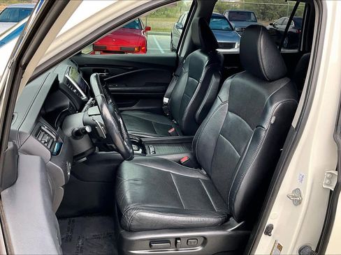 Used 2017 Honda Pilot Elite image 7