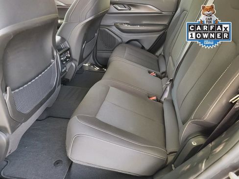 Used 2023 Jeep Grand Cherokee Laredo w/ Luxury Tech Group I AWD/4WD image 10