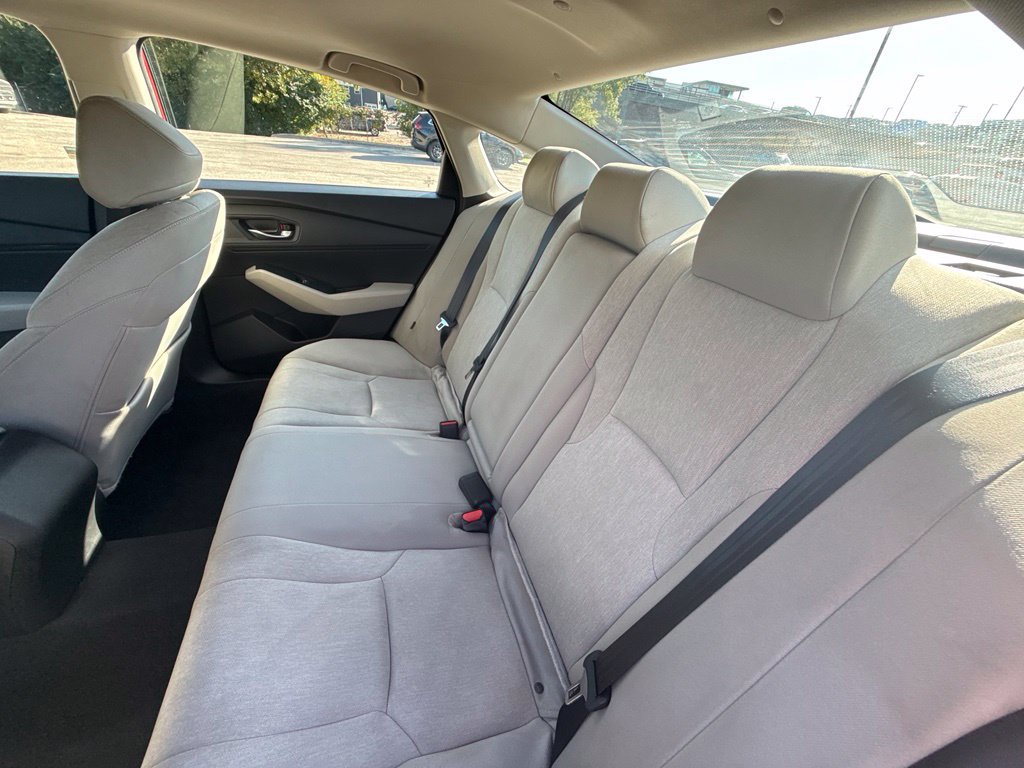 Used 2023 Honda Accord EX image 31