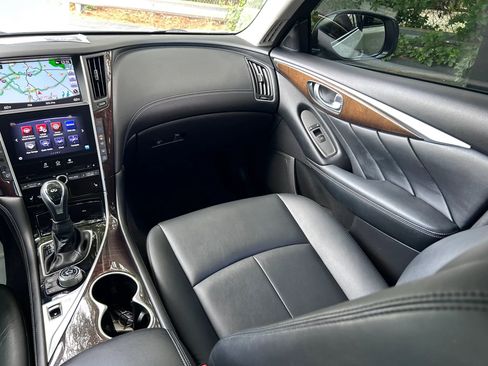 Used 2019 INFINITI Q50 Luxe w/ Essential Package (3.0T Luxe) RWD image 31
