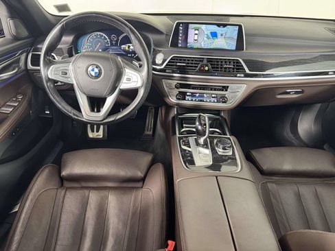 Used 2019 BMW 740i xDrive w/ Executive Package AWD/4WD image 5