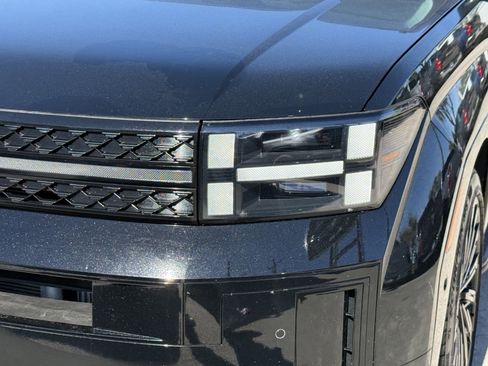Used 2025 Hyundai Santa Fe Calligraphy image 11