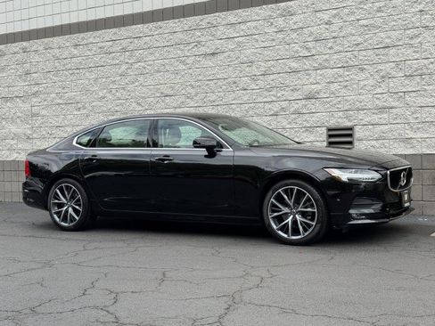 Used 2018 Volvo S90 T5 Momentum w/ Convenience Package AWD/4WD image 4